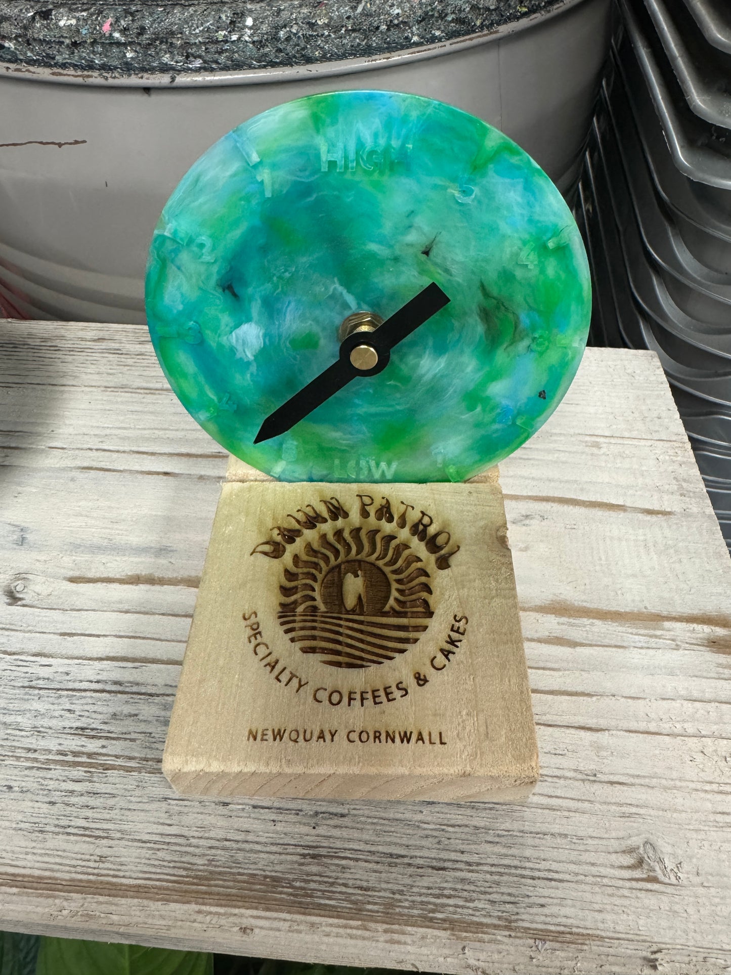 Sustainable Tide Clock – Perfect for Ocean Lovers