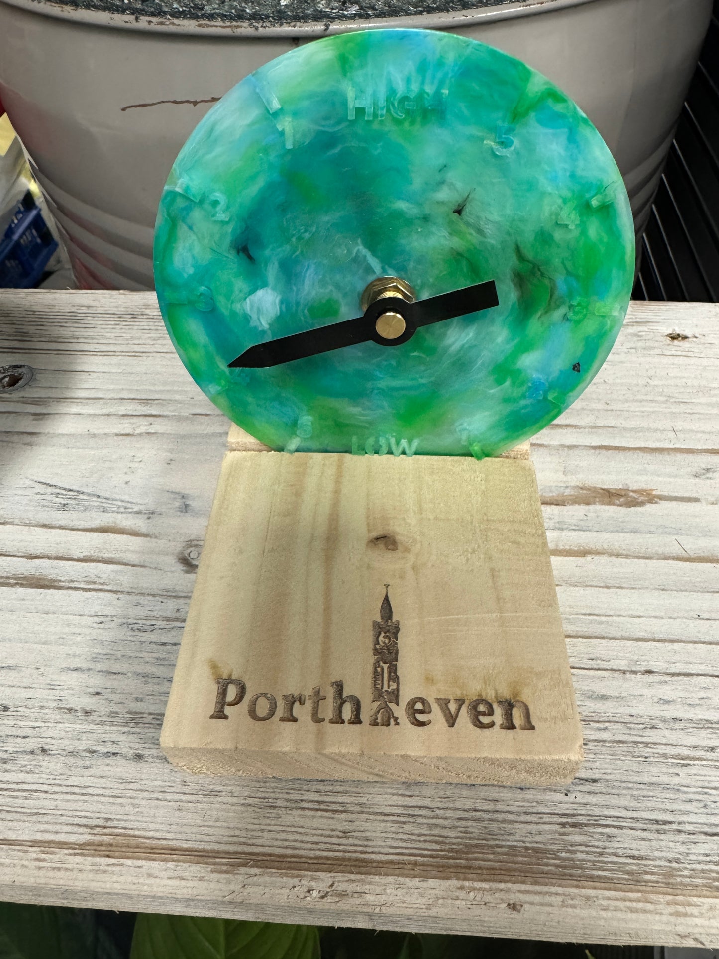 Sustainable Tide Clock – Perfect for Ocean Lovers